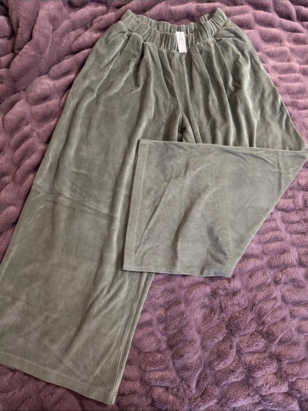 aerie Olive Wide-Leg velour trouser/Pants